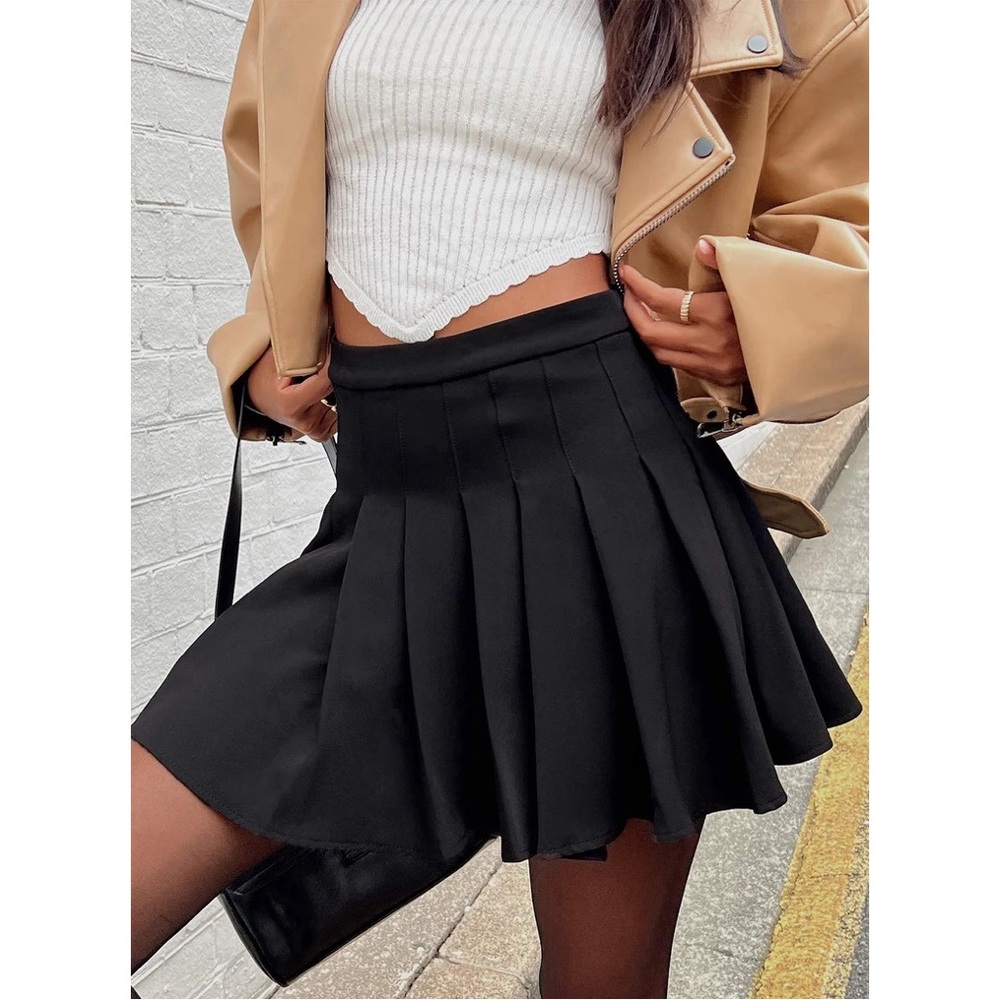 Princess Polly Black Pleated Skirt